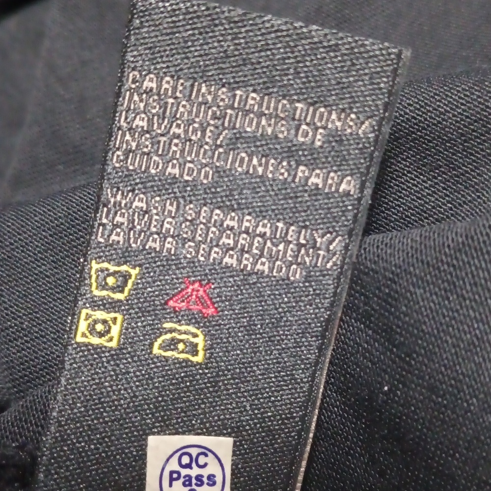 Buffalo David Bitton Classic Black Tee - Picture 7 of 7